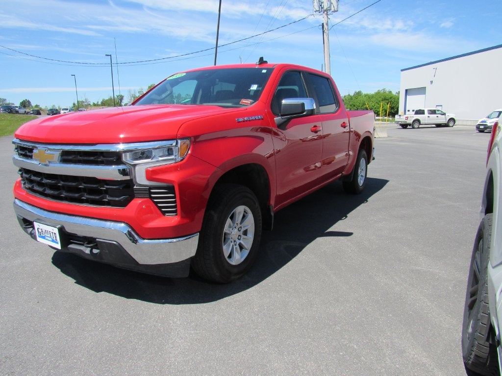 2025 Chevrolet Silverado 1500 LT LT1